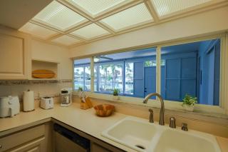 Surfers Corner - Stunning 4BR Waterfront Retreat - Cocoa Beach - 2
