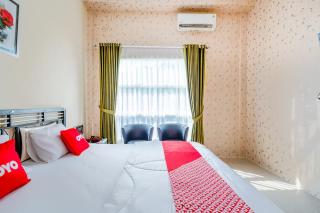 OYO 3434 Penginapan Keluarga Syariah - 3