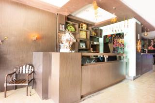 Hotel O Makassar near Losari Beach formerly Ocean View Hotel - - 5