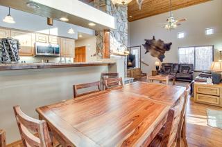 Close to Golf and Hiking Show Low Family Cabin - 4