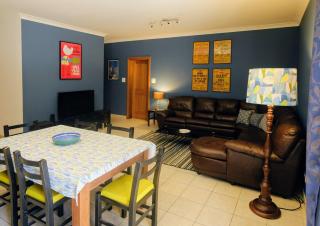 Spacious 3 Bed Apartment in Vibrant St Julians - Tal-Għoqod - 5