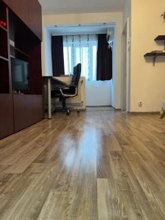 Cozy flat near metro and centrum - Bucharest - 9
