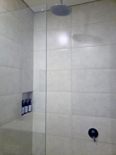 Modern Suite Jacuzzi Steps to Beach and Breathtaking Nature View in Bello Horizonte - Santa Marta - 1