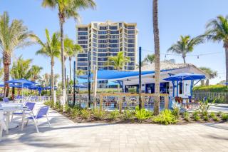 Sunny Ocean Village Beach Condo Community Pool - Fort Pierce - 8