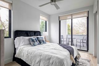 Modern & Newly Renovated 1BR Flat West Congress - Austin - 0