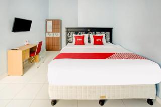 OYO Life 3982 Azka Homestay Syariah - 2