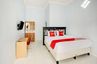 OYO Life 3982 Azka Homestay Syariah - 5