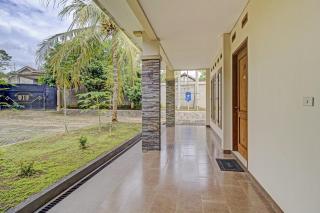 OYO 89997 Hotel Bumi Kedaton Waterpark - 6