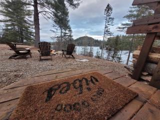 Intimate Cottage and Loft with Epic Lake Views - Val des Monts - 3