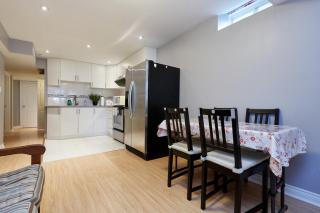 Amazing Spacious house in Center of Richmond hill - Richmond Hill - 5