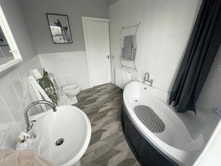 Lollipop Cottage - 4