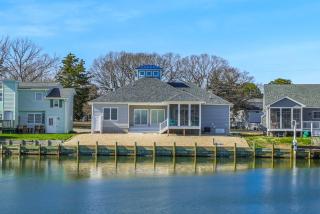 Mulligan Home - Waterfront, boat dock & community pools! - Greenbackville - 0