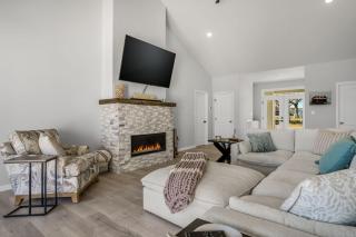 Mulligan Home - Waterfront, boat dock & community pools! - Greenbackville - 5
