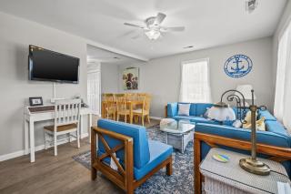 Kitty's Bayside Bungalow - - 8