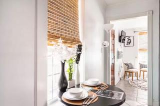 Gothic Historic District Studio - Walk to Strand, Cruises, & UTMB! - Galveston - 4