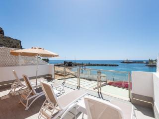 Beachfront apartment with terrace, views - Mogán - 2