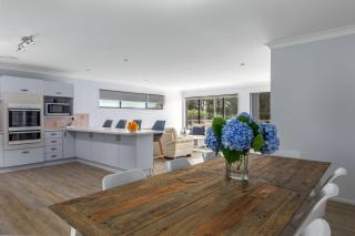 Moona Beach House by Experience Jervis Bay - 5
