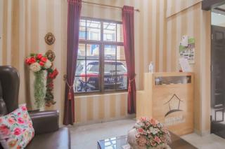 OYO 90338 Rumah Yasmin Syariah - 1