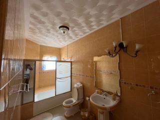 The Mansion Villa - Runaway Bay - 6