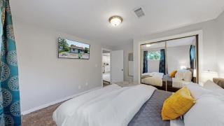 Southwest Charm Spacious Family Home Near Denver - 1