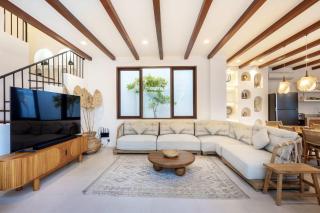 Casa Pelagos 3 Bedroom Villa with Private Pool - Kerobokan - 9