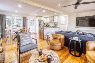 Serene bush cottage with an outdoor spa - 6