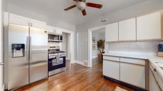 Chic Denver Family Retreat Free Parking & Prime Location - 5