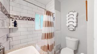 Chic Denver Family Retreat Free Parking & Prime Location - 4