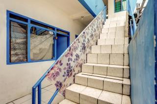 OYO Life 90523 Homestay Jenggolo - Sidoarjo - 5