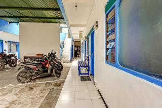 OYO Life 90523 Homestay Jenggolo - Sidoarjo - 6