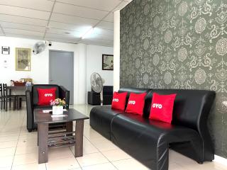 OYO 44011 Weng Bee Guest House - 1