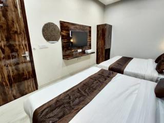 Hotel G S Grand Amritsar 200 MTR from golden temple - Best Budget Friendly Hotel - Amritsar - 2