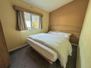 Superb 8 Berth Caravan At Southview Holiday Park Near Skegness Ref 33027Tc - Skegness - 1