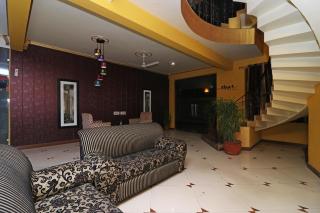 Townhouse Satguru Enclave Road Gurgaon - Jāmb - 9