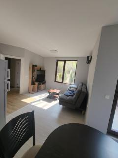 Уютен Апартамент - 0