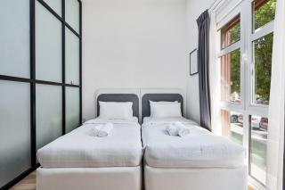 Studio Haven with Pool, Tennis and Kid's Playground - 6