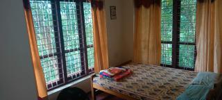 East West Farm Homestay - Munnar - 9