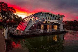 BOATEL Riverdream Luxury Houseboat - Gol Gol - 9