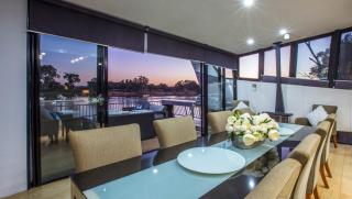 BOATEL Riverdream Luxury Houseboat - Gol Gol - 8