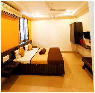 SHIRDI HOTEL Pushpanjali Near Temple - Shirdi - 4