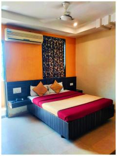 SHIRDI HOTEL Pushpanjali Near Temple - Shirdi - 8