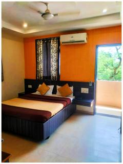 SHIRDI HOTEL Pushpanjali Near Temple - Shirdi - 7