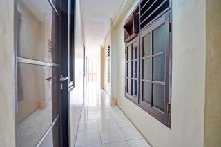 OYO 90801 Deanofaa Residence Syariah - Surabaia - 5
