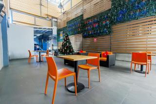 Metro Deluxe Residences - 4