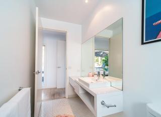 Signature Accommodation Montez House Pool Retreat - Castlemaine - 5
