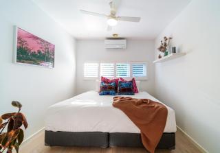 Signature Accommodation Montez House Pool Retreat - Castlemaine - 6
