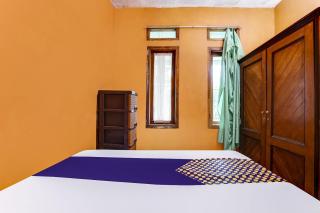 OYO Homes 91006 Eco Tourism Desa Cibodas Areng 5 Syariah - 9