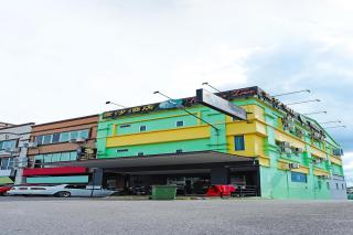 Super OYO 90478 Marina World - Kuching - 9