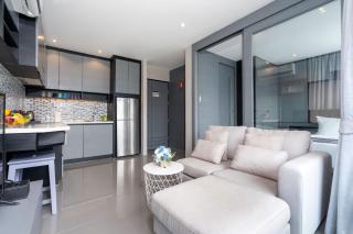 Enjoy Tropical Bliss in Citygate Suite L704, Top Facilities, near FantaSea & Café Del Mar Kamala Beach Club - Kamala Beach - 4