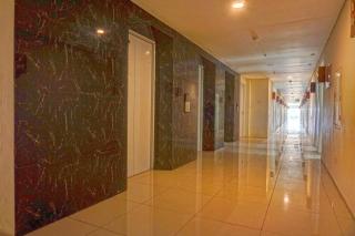 Super OYO 91139 Skyland Bogorienze Apartment - Bogor - 3